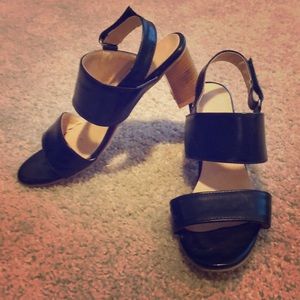 Women size 10 black sandals